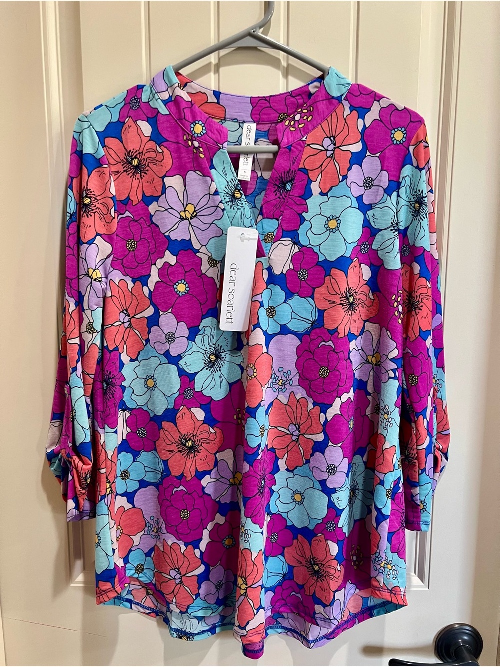Dear Scarlett Lizzy NWT Floral 3/4 Sleeve Tunic Top Small